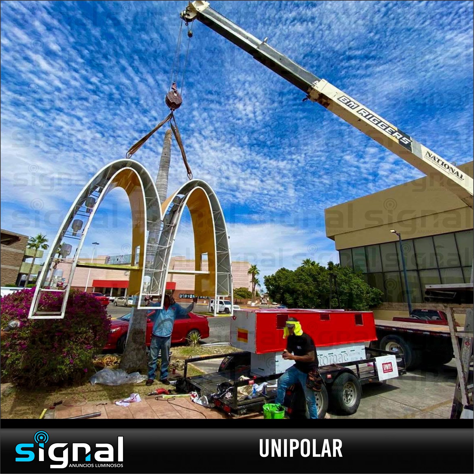 Totem y Unipolates en Merida